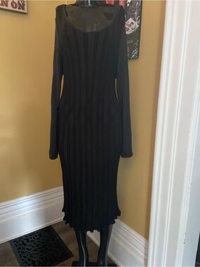 Plus Size Long Sleeve Ribbed Midi Dress ( 1X )